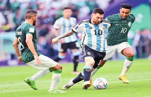 德州扑克后期怎么防风险（德州扑克后期风险控制策略）