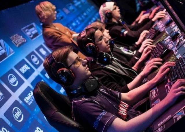 仇之所以能 仇之所以能